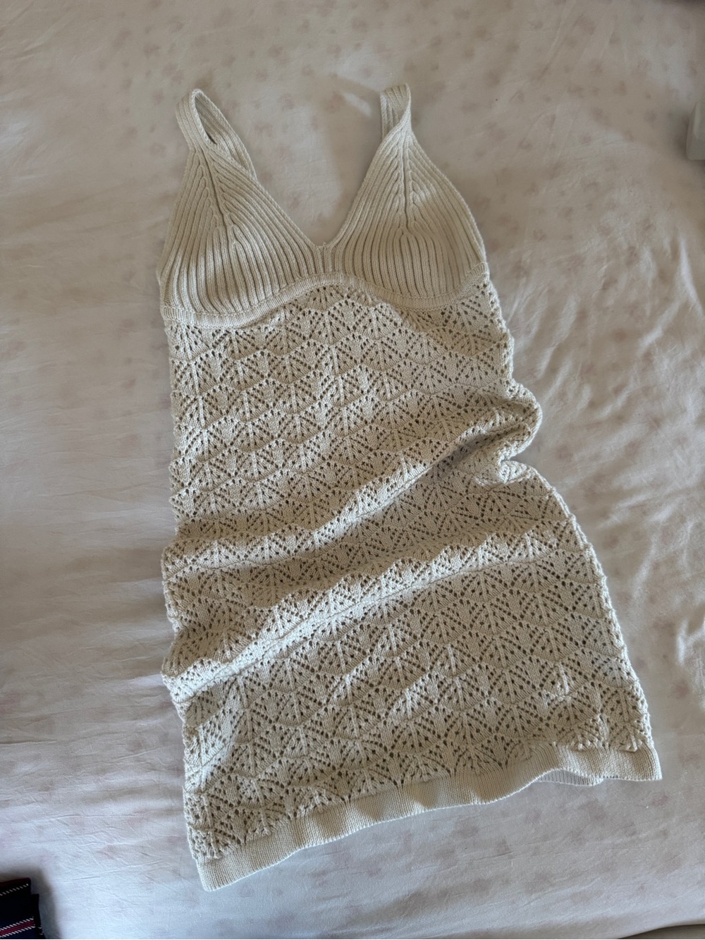 Jessica Simpson small white cover up